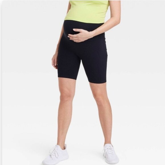 Seamless Ribbed Maternity Bike Shorts Ingrid & Isabel Black Small Women's - Picture 4 of 4